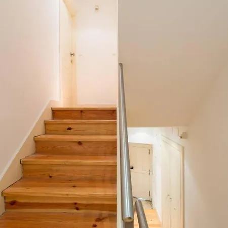 Charmant Duplex En Plein Centre Historique Wi Fi Apartment Lisbon