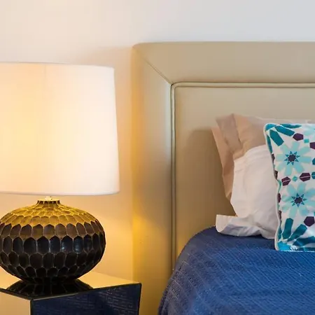 Charmant Duplex En Plein Centre Historique Wi Fi 公寓 Lisboa